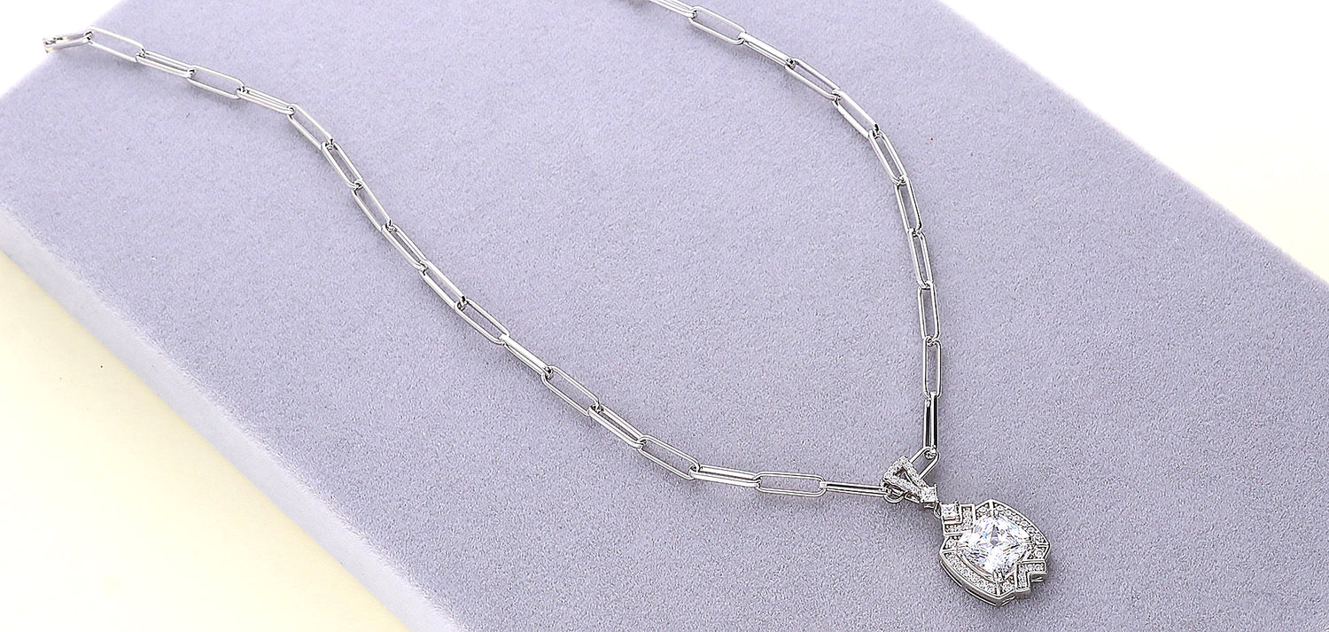 5 Ways To Rock A Paperclip Chain