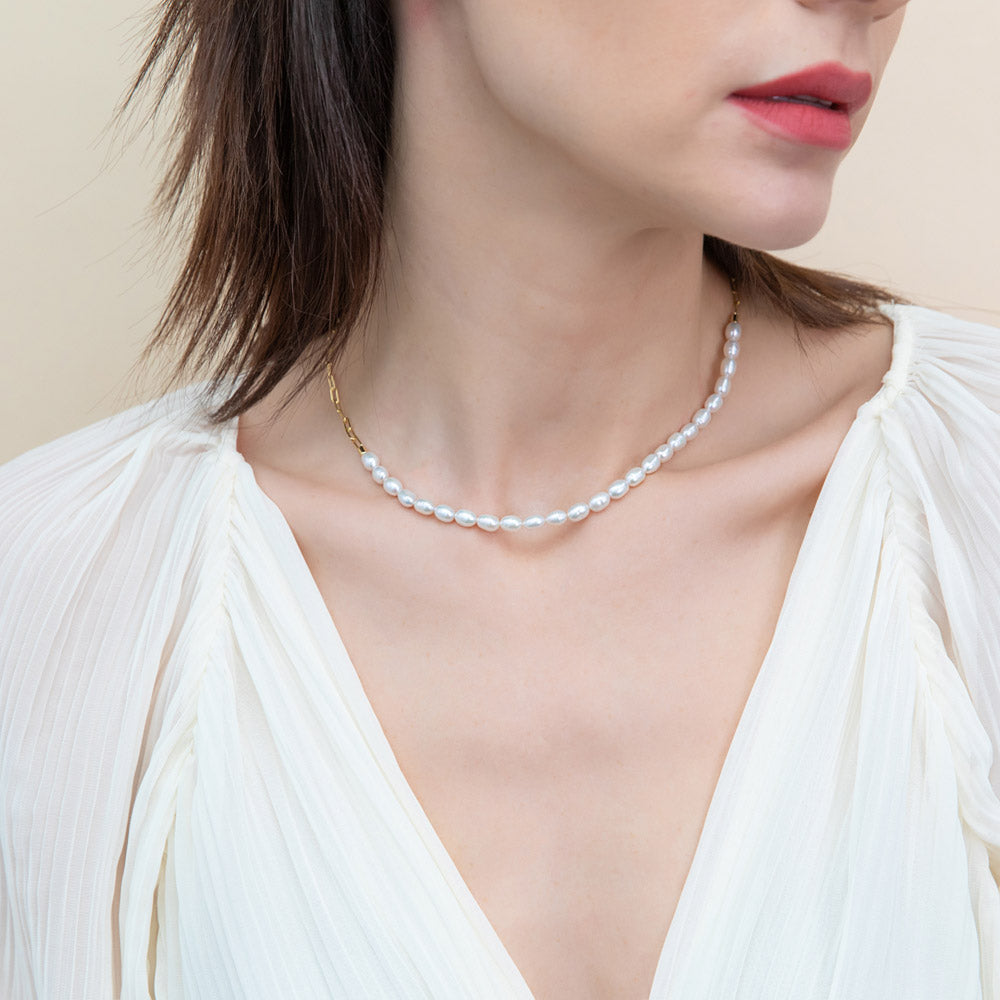 Model wearing Paperclip White Oval Cultured Pearl Chain Necklace in Sterling Silver