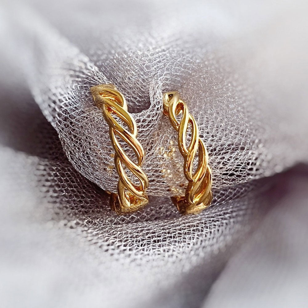 Woven Medium Hoop Earrings in Sterling Silver 0.72"