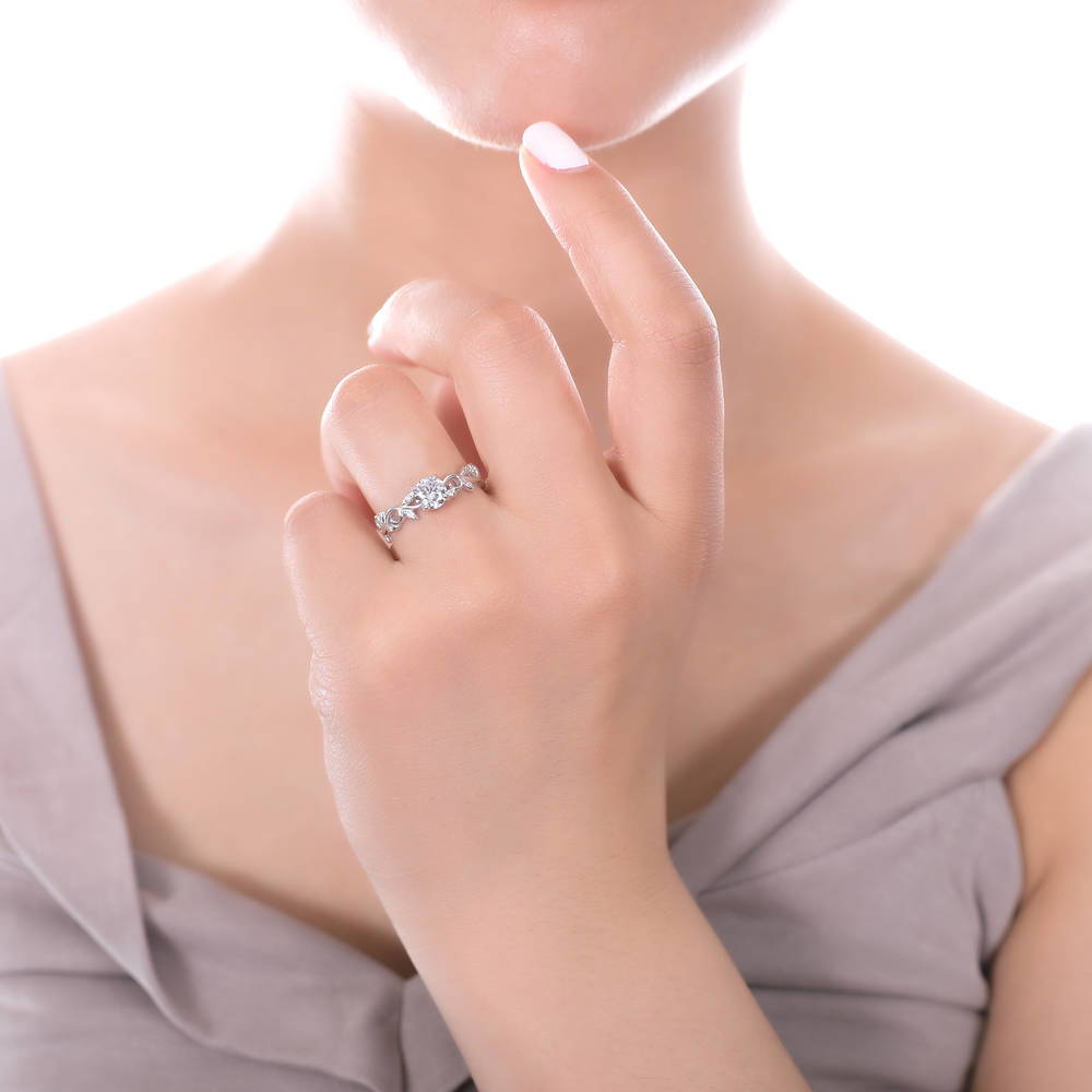 Solitaire Leaf Filigree 0.8ct CZ Ring in Sterling Silver
