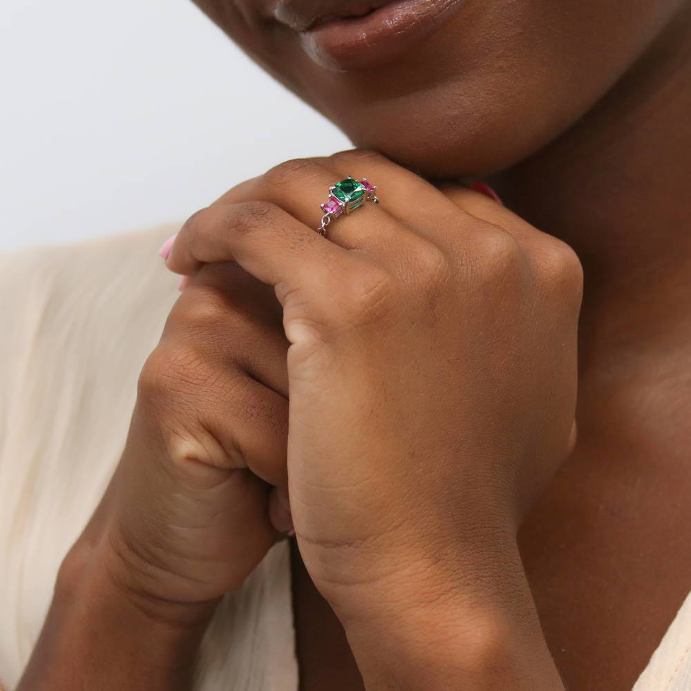 3-Stone Simulated Emerald Cushion CZ Chain Ring in Sterling Silver