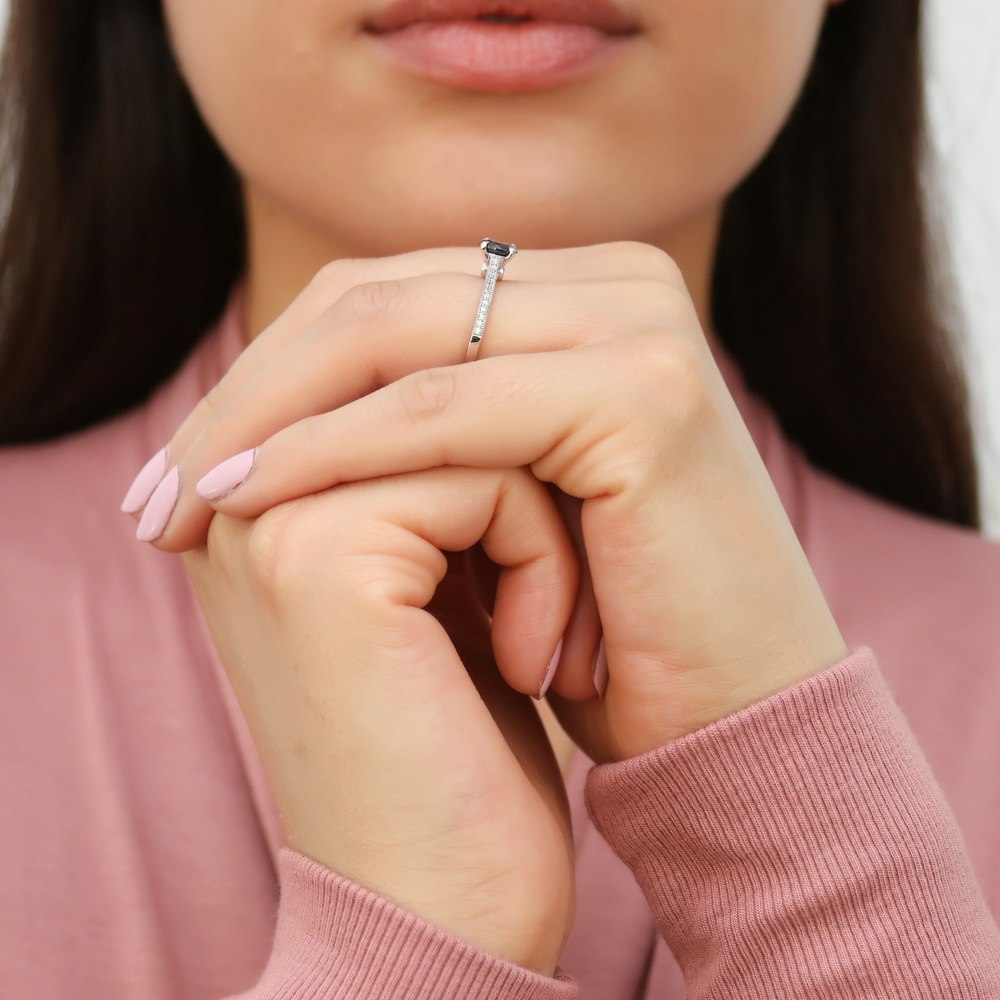 Solitaire Black and White Round CZ Ring in Sterling Silver 1ct