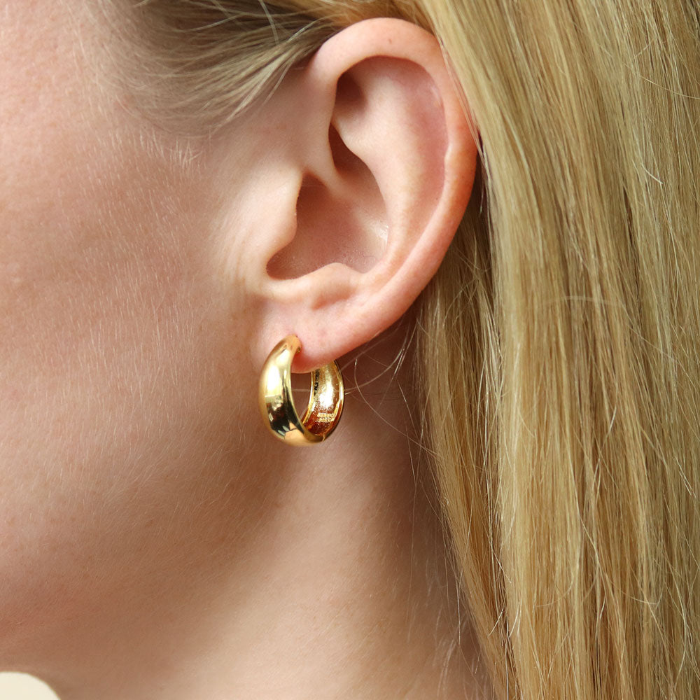 Model wearing Dome Small Hoop Earrings in Sterling Silver 0.8-1 inch, 2 Pairs, Yellow Gold Flashed