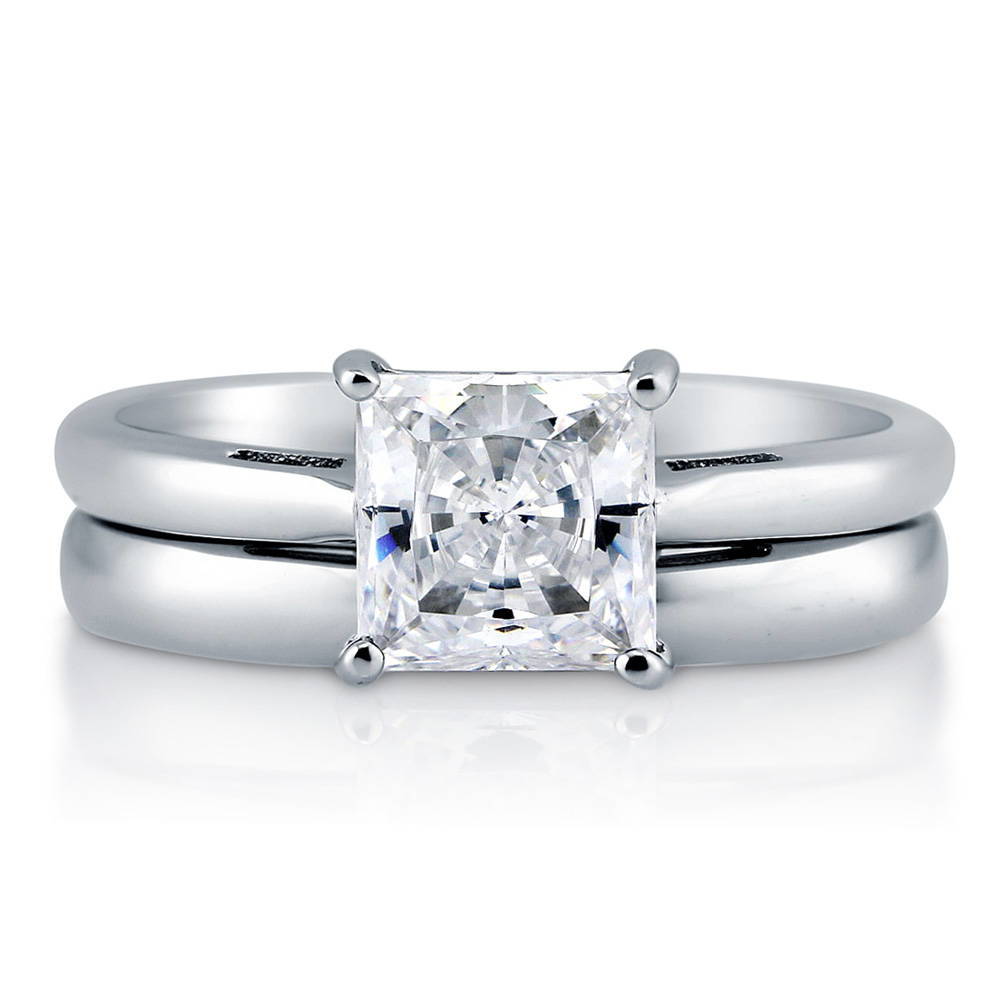 Solitaire 1.6ct Princess CZ Ring Set in Sterling Silver