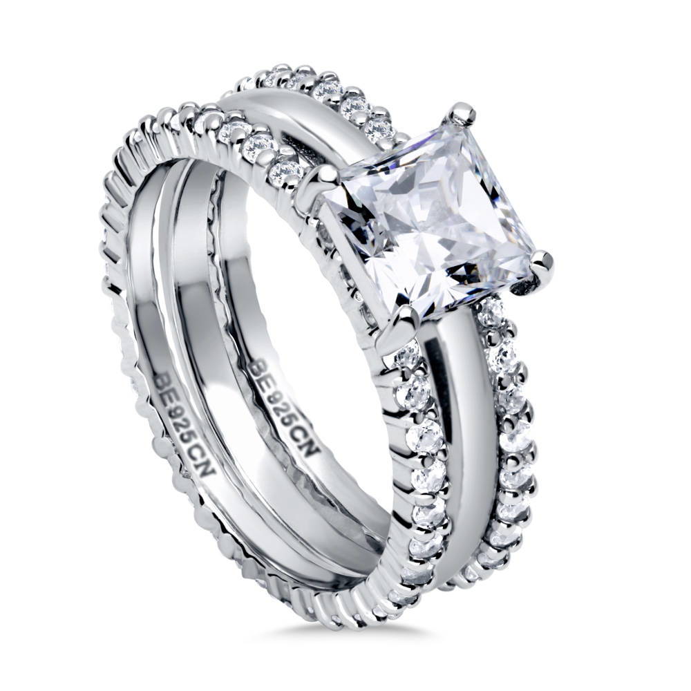 Solitaire 1.6ct Princess CZ Ring Set in Sterling Silver