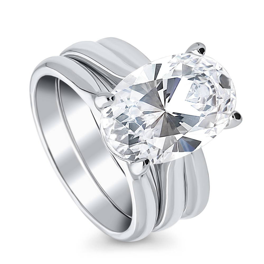 Front view of Solitaire 5.5ct Oval CZ Ring Set in Sterling Silver