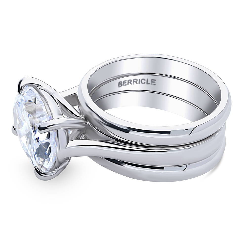 Solitaire East-West 5.5ct Oval CZ Ring Set in Sterling Silver