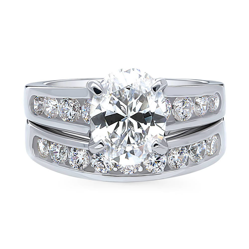 Solitaire 2.5ct Oval CZ Ring Set in Sterling Silver