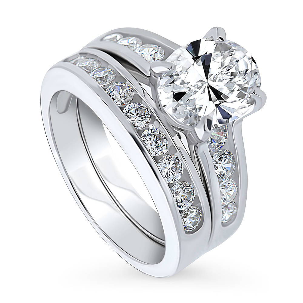 Front view of Solitaire 2.5ct Oval CZ Ring Set in Sterling Silver