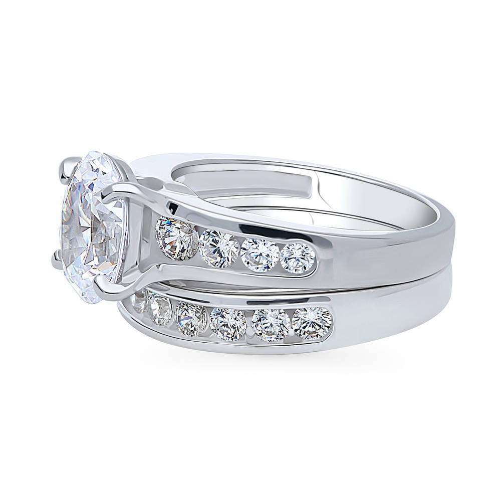 Solitaire 2.5ct Oval CZ Ring Set in Sterling Silver