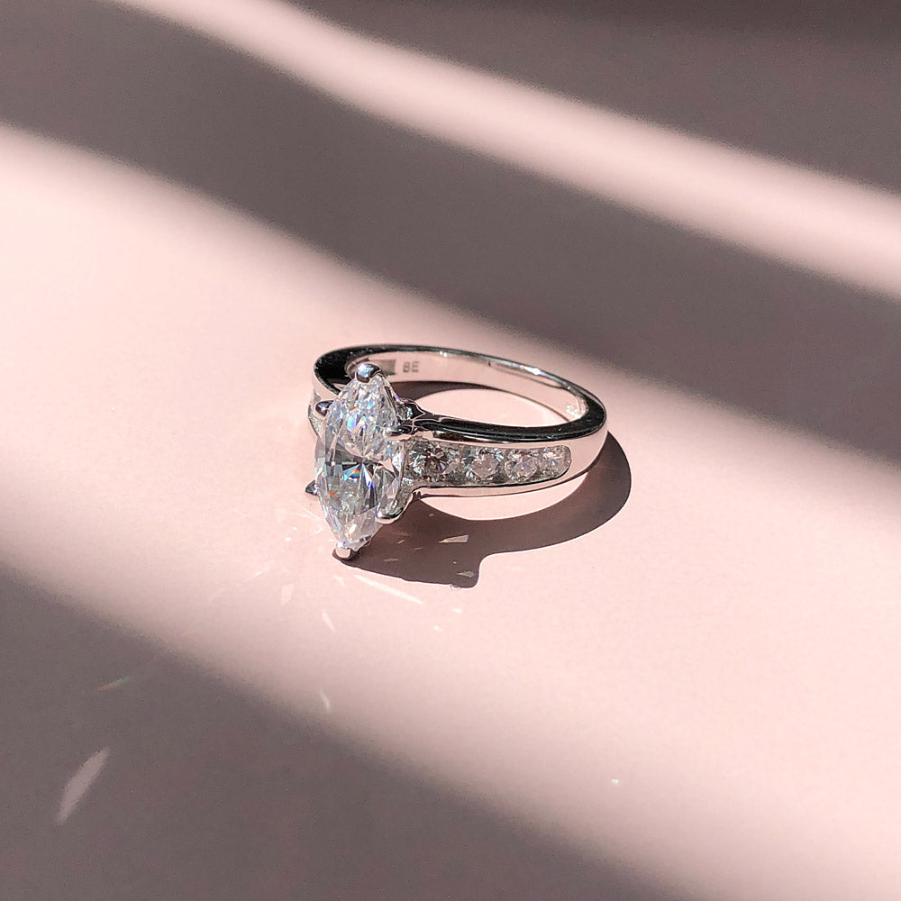 Image Contain: Solitaire with Side Stones Ring