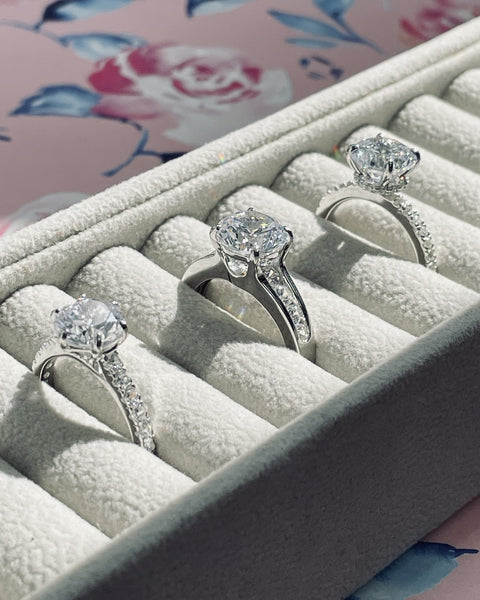 Solitaire Ring, Solitaire with Side Stones Ring
