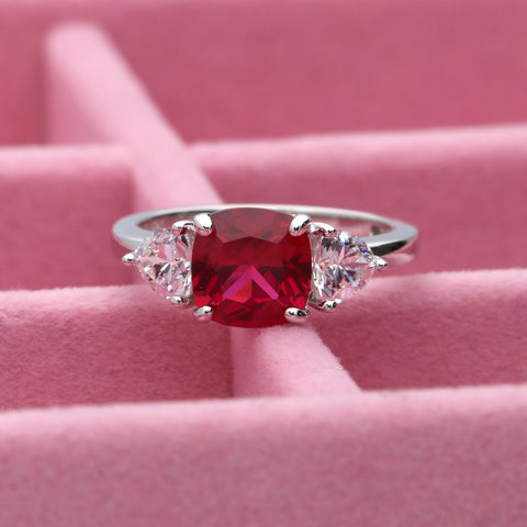 3-Stone Ring Style R681 in Flatlay Display
