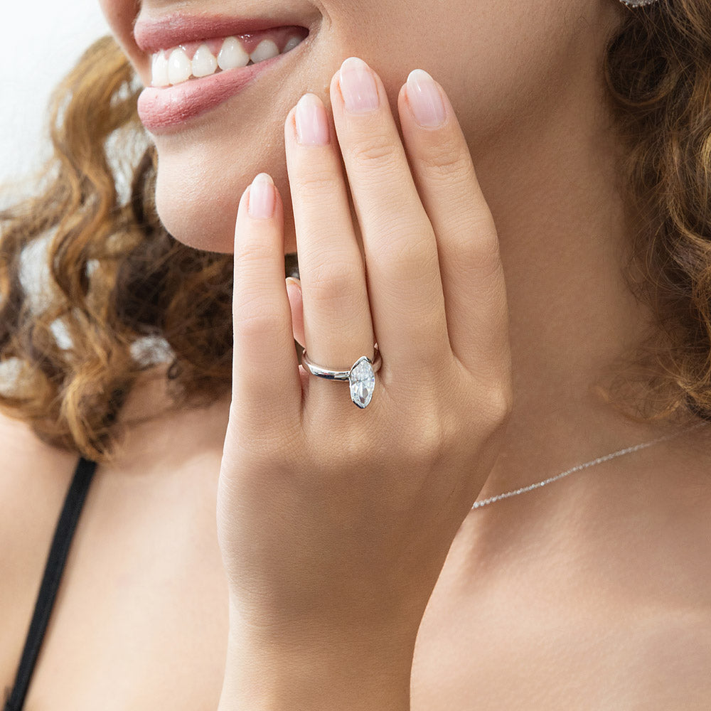 Solitaire 1.6ct Bezel Marquise CZ Ring Set in Sterling Silver