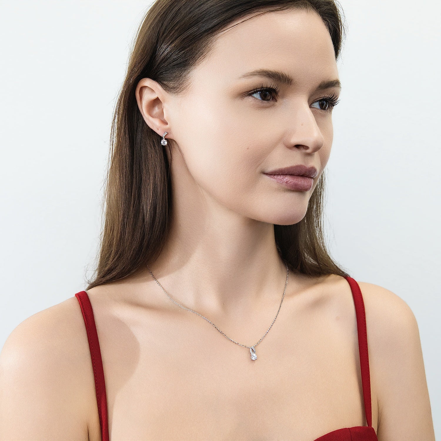 Model Wearing Woven Necklace Style N1715-01, Woven Stud Earrings Style E1878-01