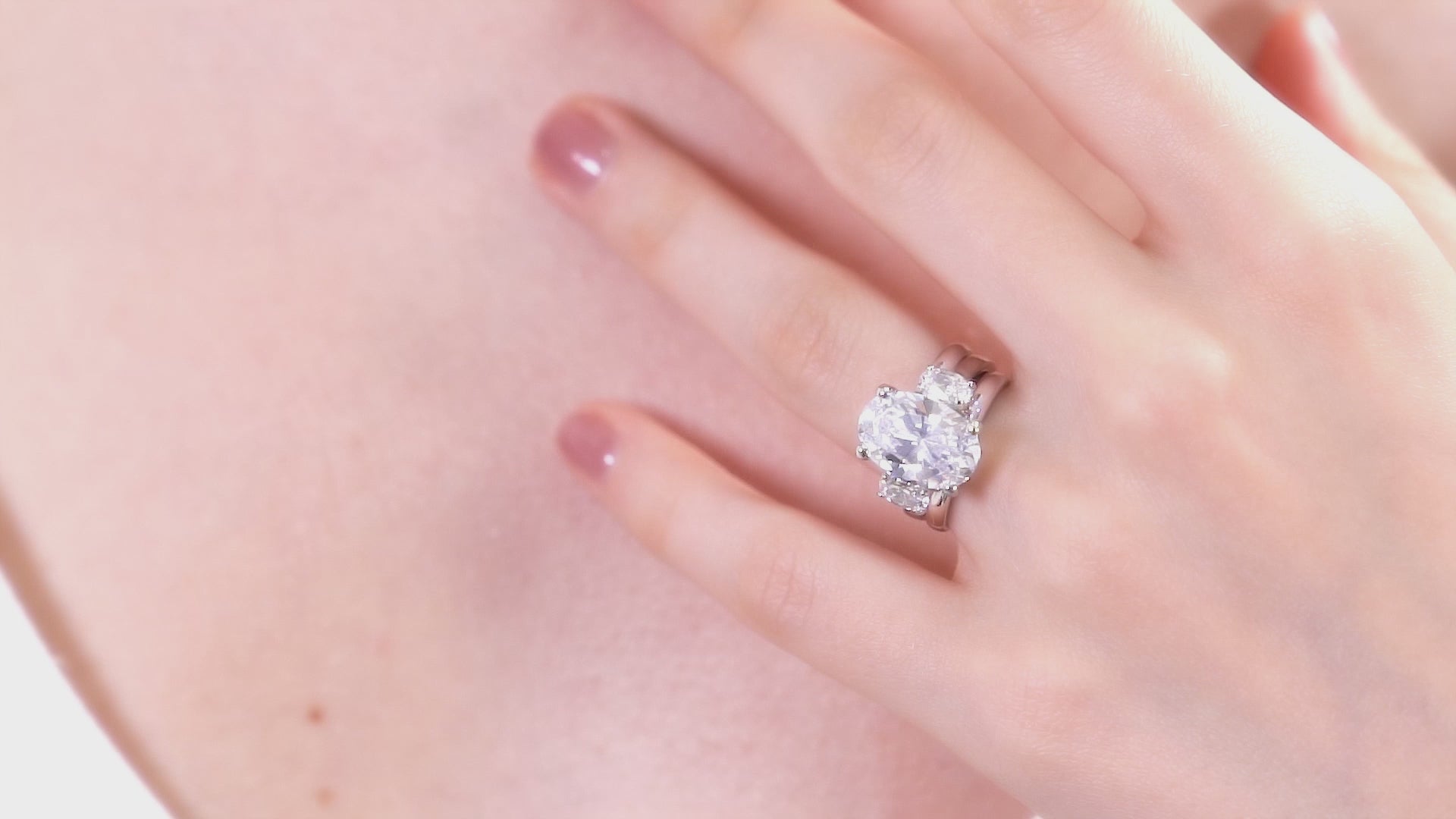 Video Contains 3-Stone Oval CZ Ring Set in Sterling Silver. Style Number VR480-02