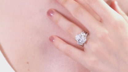 3-Stone Ring, Band Ring