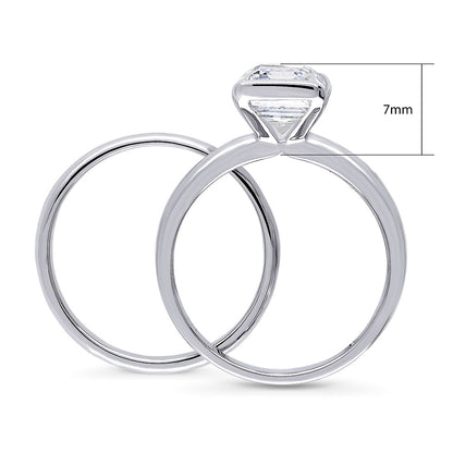 Solitaire 2.6ct Bezel Emerald Cut CZ Ring Set in Sterling Silver
