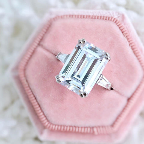Image Contain: Solitaire with Side Stones Ring