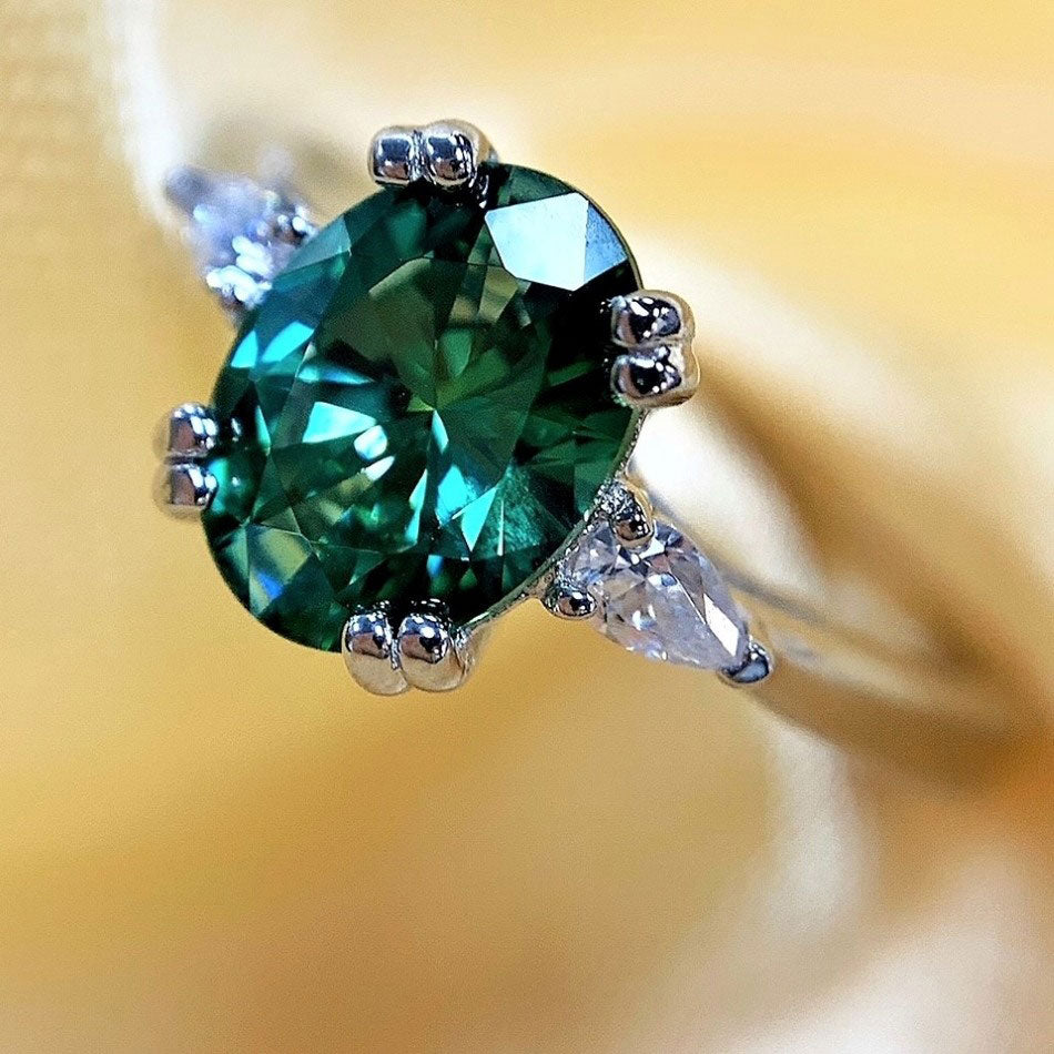 3-Stone Ring Style R1553-02 in Flatlay Display