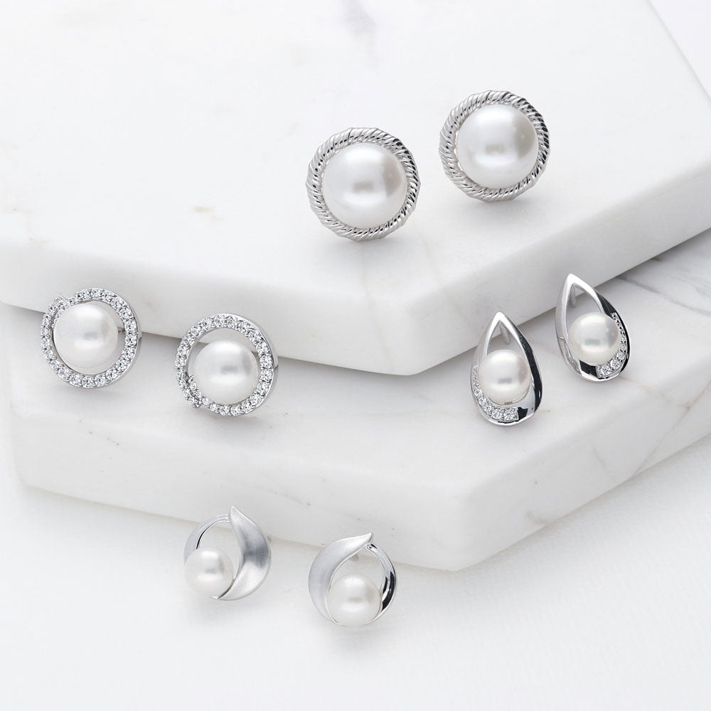 Solitaire White Button Cultured Pearl Stud Earrings in Sterling Silver