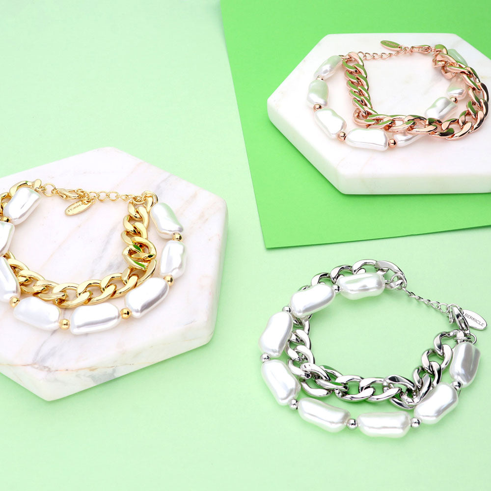 Flatlay view of Imitation Pearl Statement Curb Chain Bracelet 10mm, 8 of 10