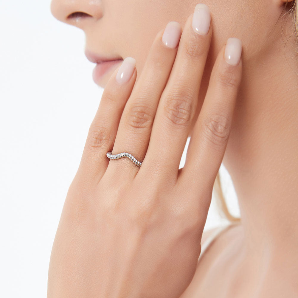 Model wearing Woven Wishbone Chevron Band in Sterling Silver, 3 of 9