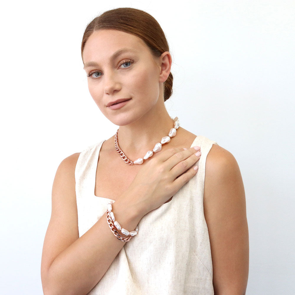 Model wearing Imitation Pearl Bracelet and Necklace Set in Base Metal, 2 Piece, 2 of 9