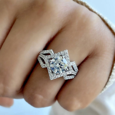 Image Contain: Model Wearing Halo Split Shank Ring