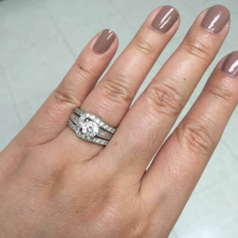 Image Contain: Model Wearing Solitaire with Side Stones Ring Set