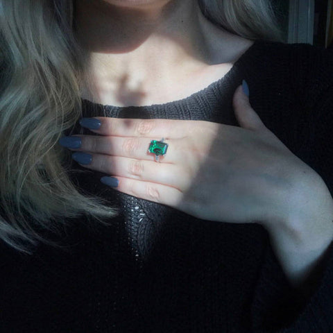 Image Contain: Model Wearing Solitaire with Side Stones Ring