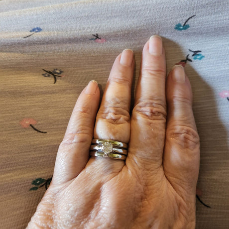 Model Wearing Band, Solitaire Ring