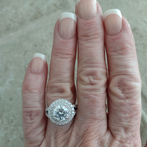 Image Contain: Model Wearing Halo Split Shank Ring