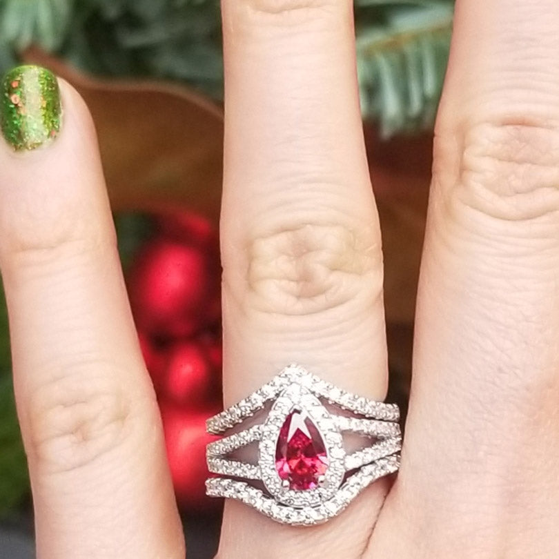 Image Contain: Model Wearing Halo Split Shank Ring