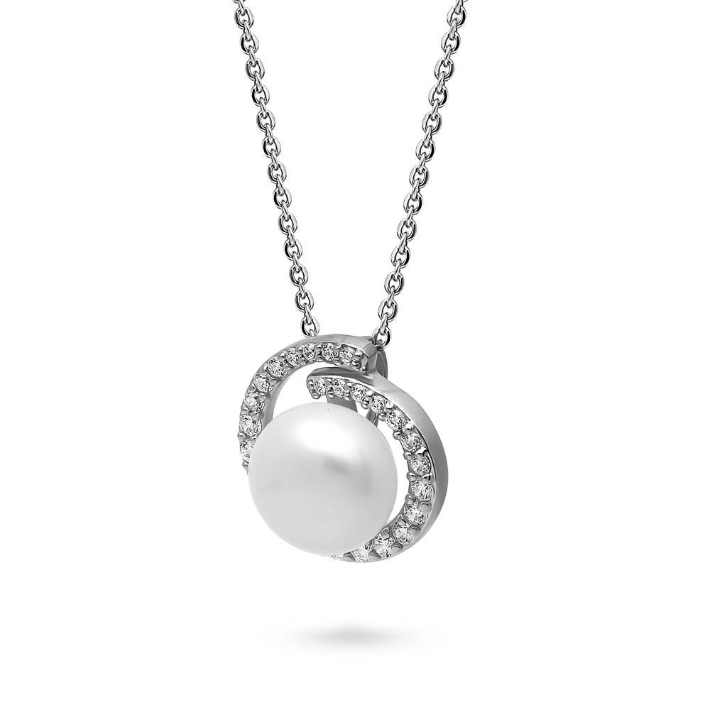 Solitaire White Button Cultured Pearl Necklace in Sterling Silver