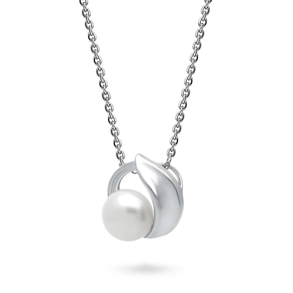 Solitaire White Button Cultured Pearl Necklace in Sterling Silver