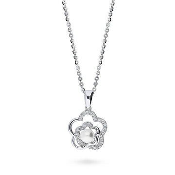Flower Imitation Pearl Pendant Necklace in Sterling Silver