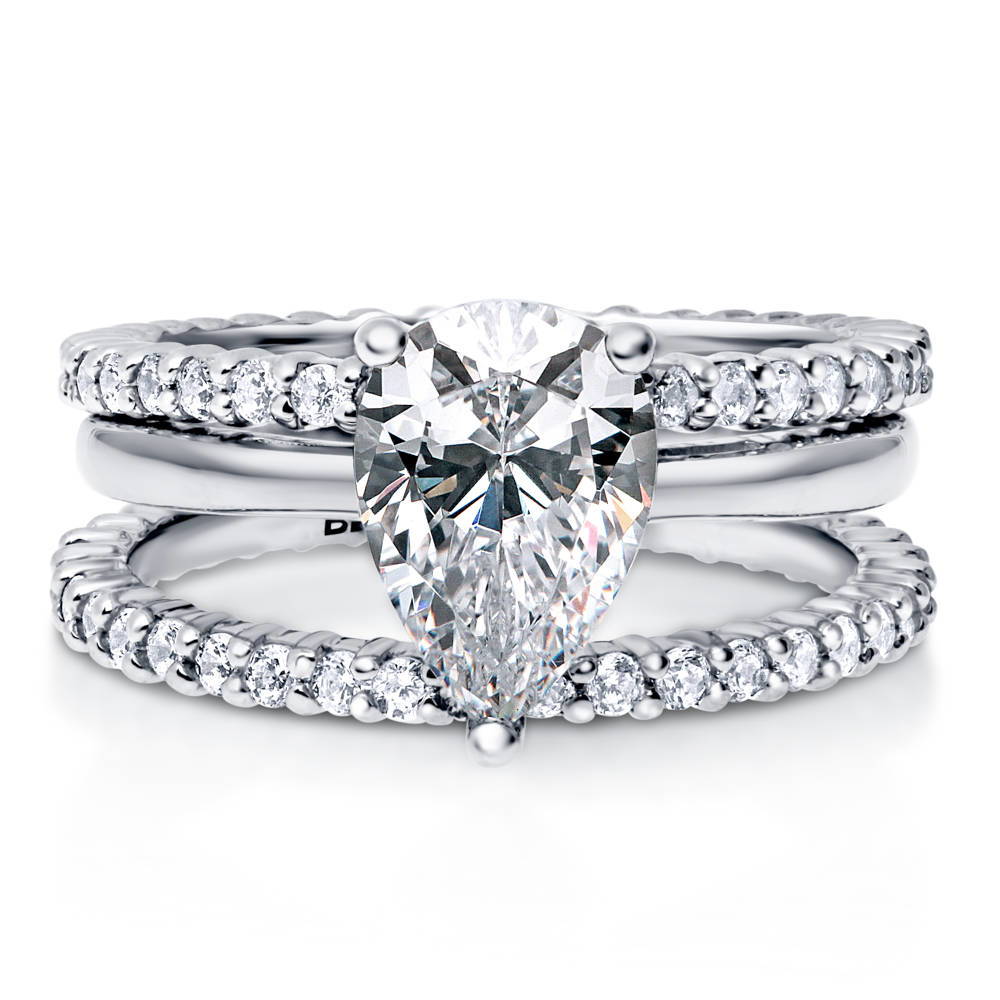 Solitaire 1.8ct Pear CZ Ring Set in Sterling Silver