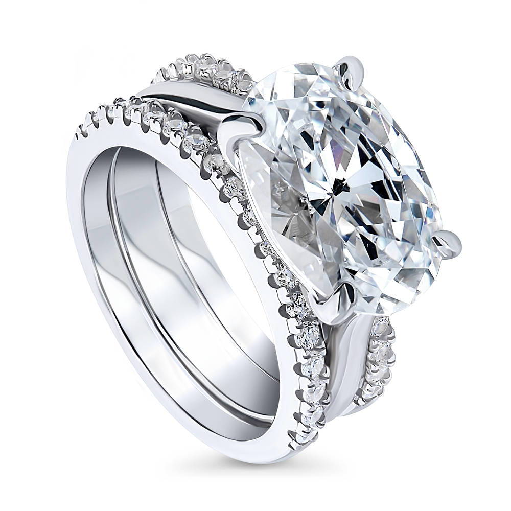 Front view of Solitaire East-West 5.5ct Oval CZ Ring Set in Sterling Silver, 3 of 12
