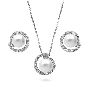 Solitaire White Button Cultured Pearl Set in Sterling Silver